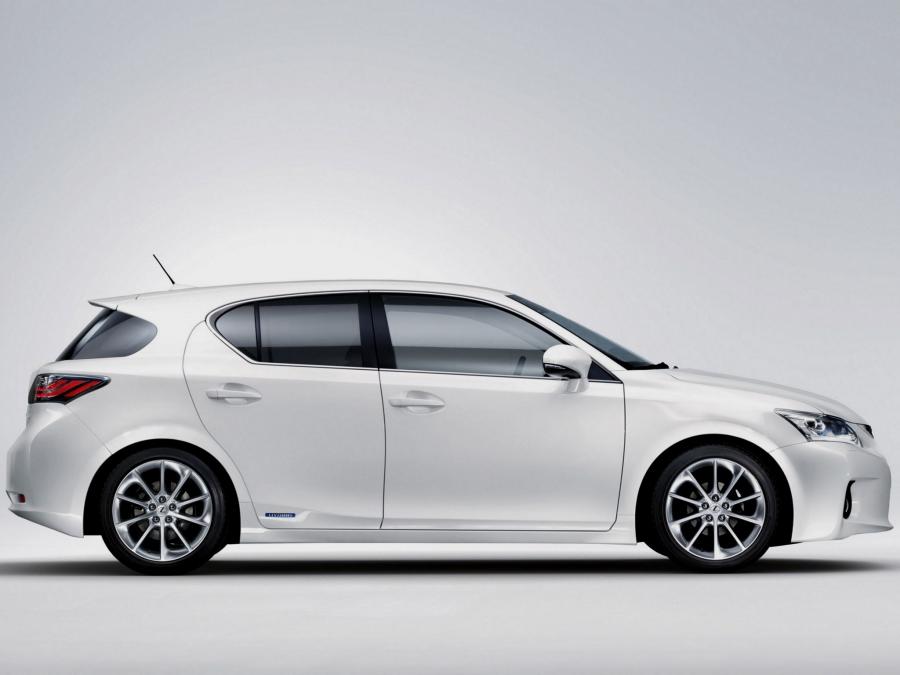  Lexus CT200h 2010 года  (EU) (фото 5 из 15)
